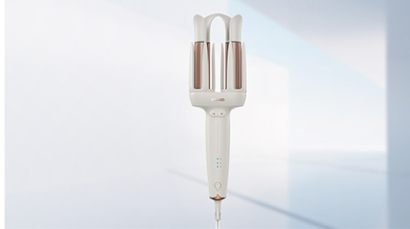 The design of the curling iron focuses on user experience. Through sophisticated design and anti-scalding effect, the curling process is easier and safer.